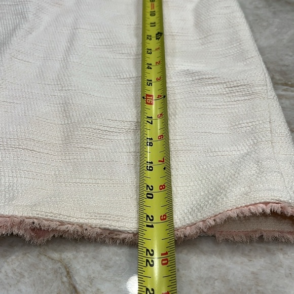 Lily Pulitzer | Fenmore Boucle Pencil Skirt | Cream | Women's Size 8 - Picture 6 of 13